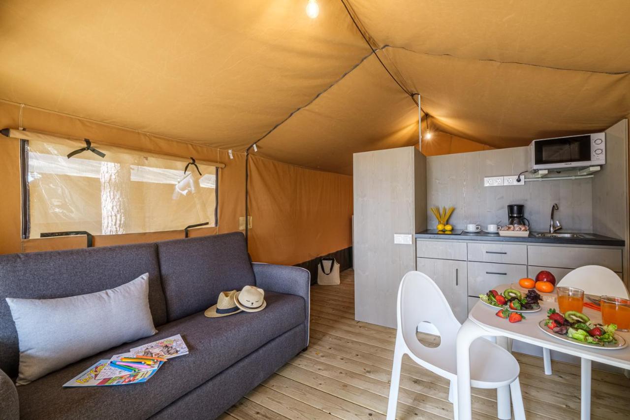 Camping Estival Torre De La Mora Tamarit Eksteriør billede