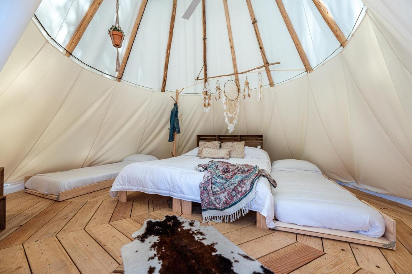Camping Estival Torre De La Mora Tamarit Eksteriør billede