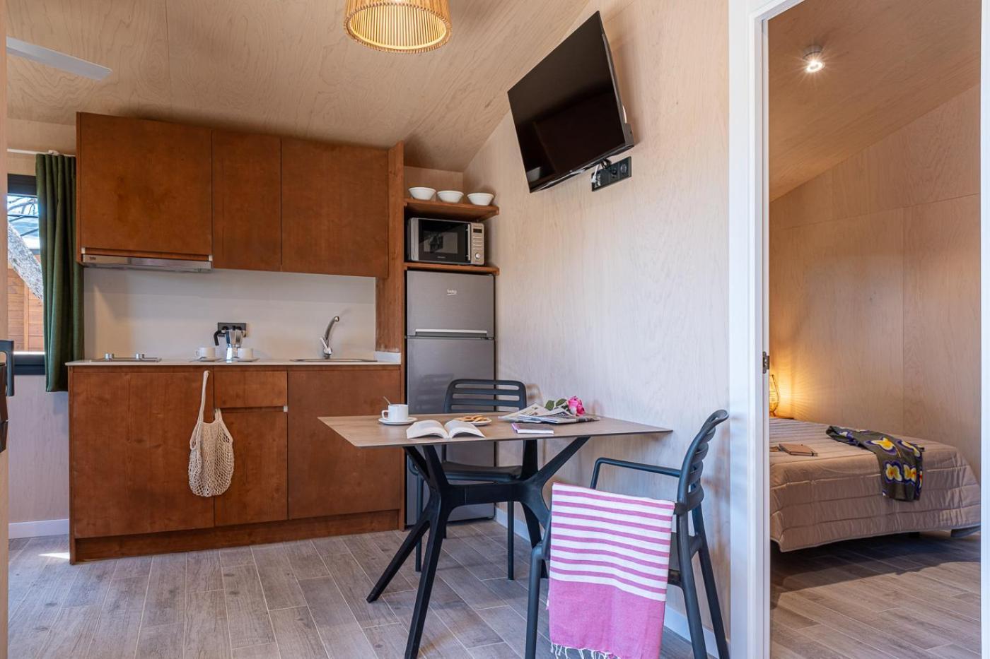 Camping Estival Torre De La Mora Tamarit Eksteriør billede