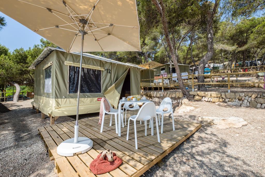 Camping Estival Torre De La Mora Tamarit Eksteriør billede