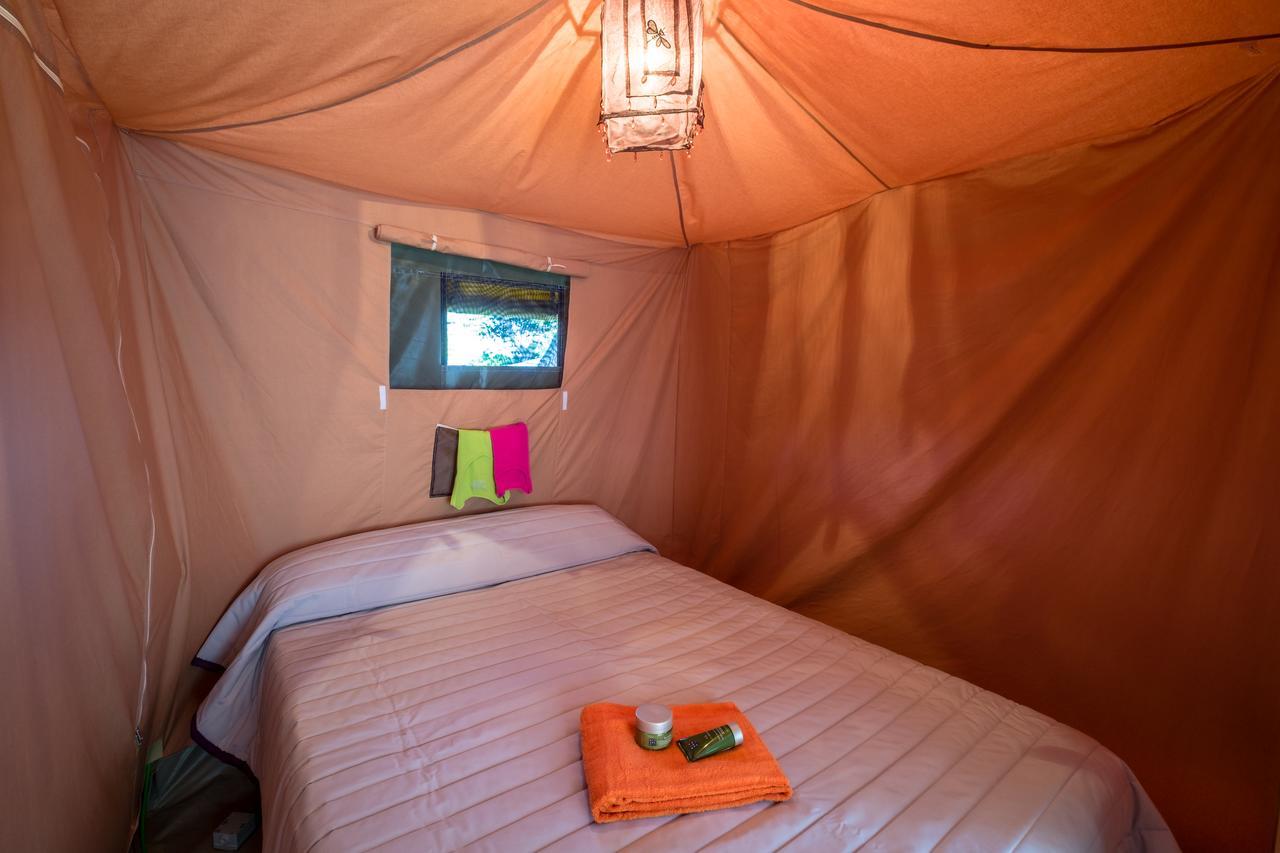 Camping Estival Torre De La Mora Tamarit Eksteriør billede