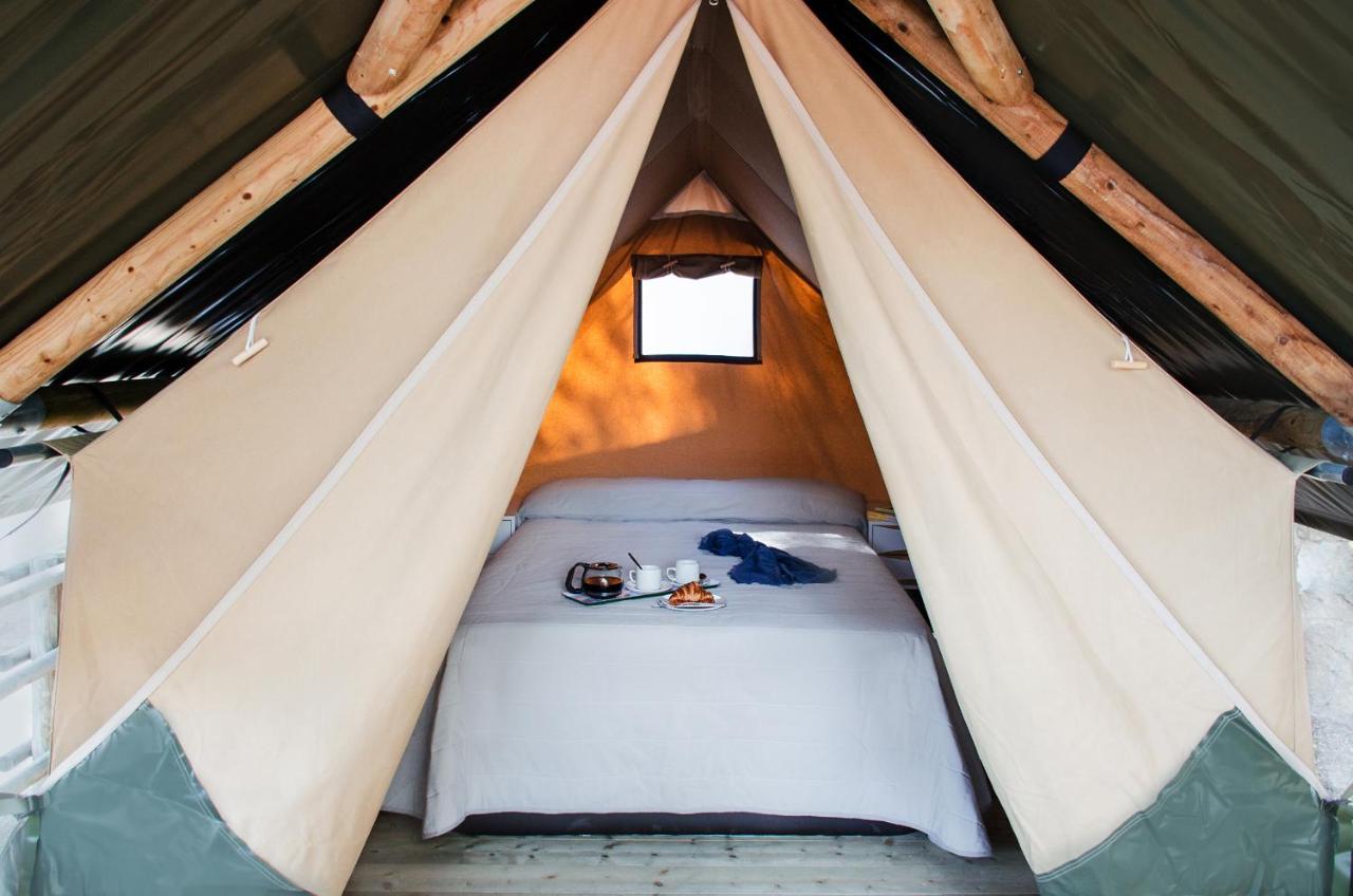 Camping Estival Torre De La Mora Tamarit Eksteriør billede
